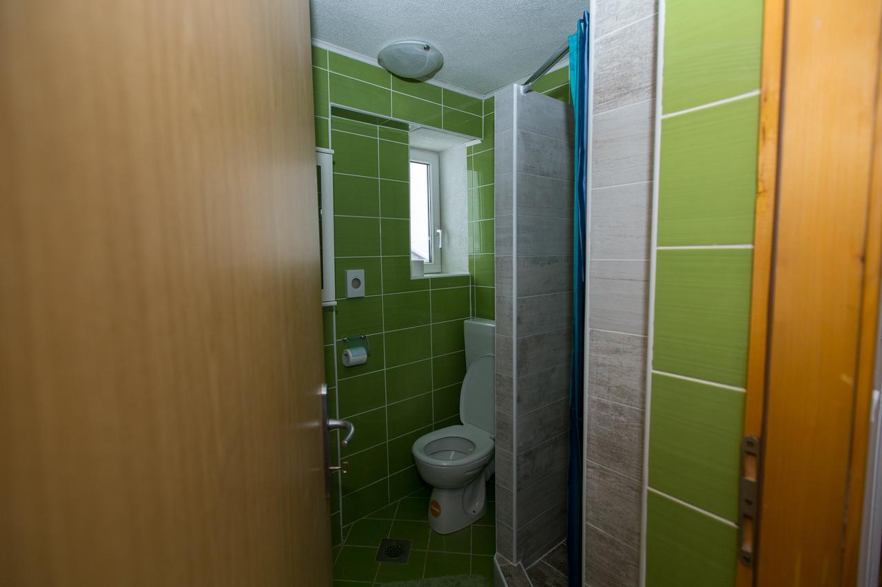 Guest House Neno Ogulin Extérieur photo